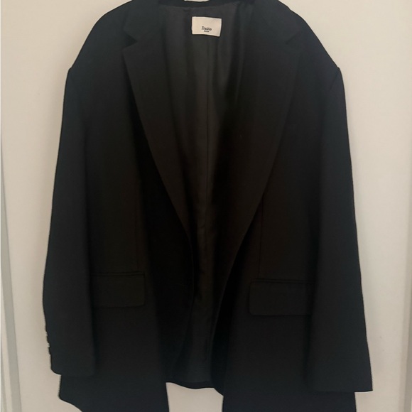 The Frankie Shop Oversized Boyfriend Blazer in Black - Picture 2 of 2